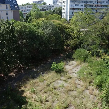 Veronika 1-bedroom Near The Sea Garden * Варна
